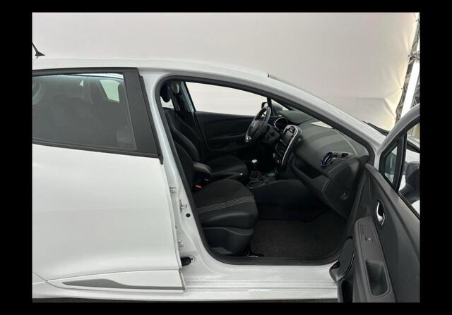Renault CLIO 0.9 TCe Intens GT-Line