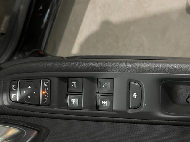 Renault CLIO TCe 90pk Intens Zen 5 Drs 66kw ECC / Navi / PDC / DAB / Cruise C.