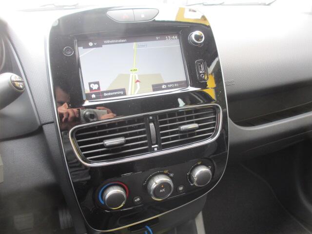 Renault CLIO Estate TCe 90PK Zen / CAMERA / NAVI / PARKEER SENSOREN A