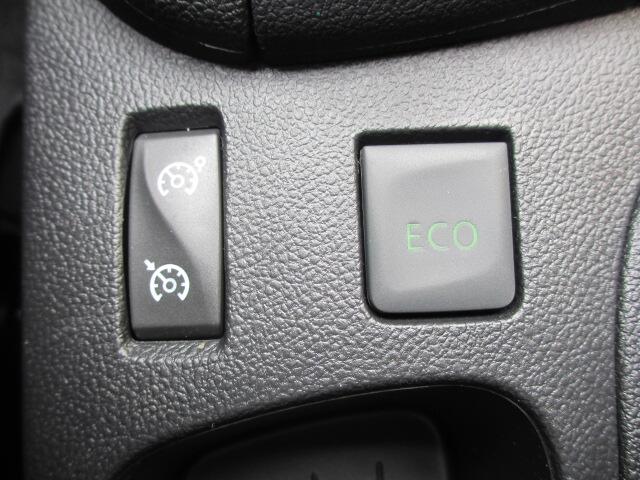 Renault CLIO Estate TCe 90PK Zen / CAMERA / NAVI / PARKEER SENSOREN A