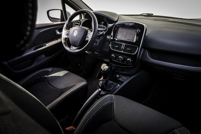 Renault CLIO Estate 0.9 TCe Zen Estate RIJKLAAR INCL:GARANTIE. Full Map Navi I Bluetooth I Stuurwiel multifunctioneel