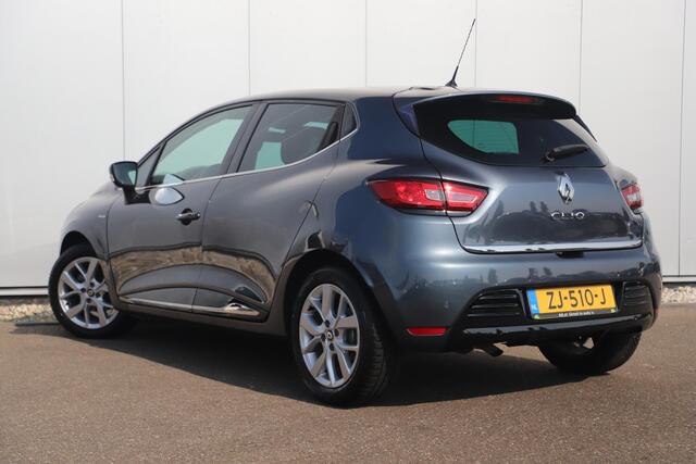 Renault CLIO 0.9 TCe Limited Keyless Entry Navigatie Carplay Android Bluetooth Parkeersensors Airco Cruise 16 inch LMV All Season banden!