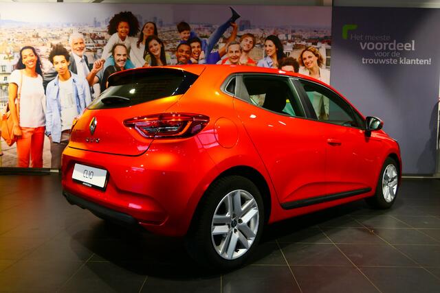 Renault CLIO 1.0 TCe Zen - navi, sensor achter, cruise, airco