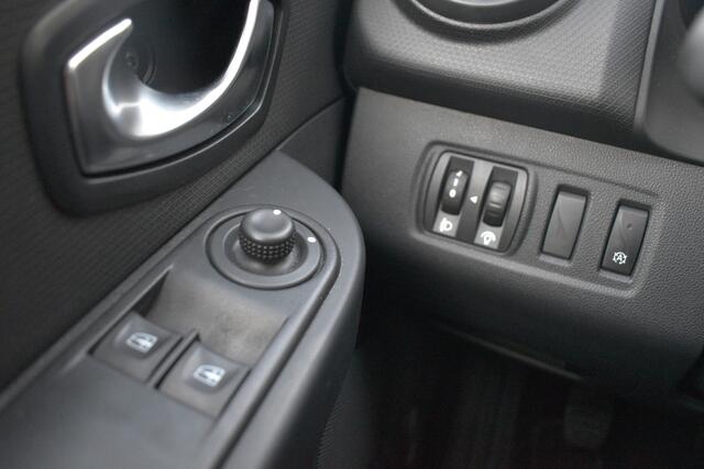Renault CLIO Estate 0.9 TCe Authentique | Bluetooth aansluiting | Cruise control | 1 eigenaar gehad |