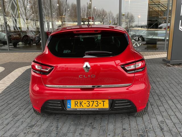 Renault CLIO 1.2 TCe Intens NAVIGATIE / BLUETOOTH / PARKEERSENSOREN / PARKEERCAMERA / AIRCO / CRUISE CONTROL / DEALER ONDERHOUDEN!