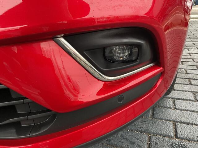 Renault CLIO 1.2 TCe Intens NAVIGATIE / BLUETOOTH / PARKEERSENSOREN / PARKEERCAMERA / AIRCO / CRUISE CONTROL / DEALER ONDERHOUDEN!