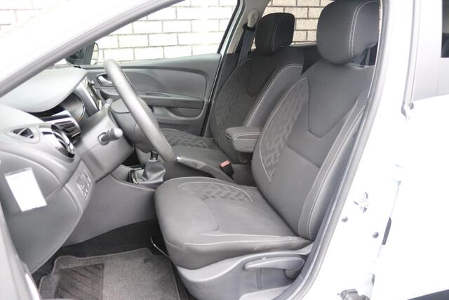 Renault CLIO Estate 0.9 TCe 90 Limited | Climate Control | Navigatie | Cruise Control | Parkeersensoren |