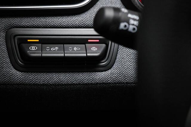 Renault CLIO 1.6 E-Tech Full Hybrid 145 techno | WINTER / CITY PREMIUM- PACK | HALF LEDER | 360 CAMERA