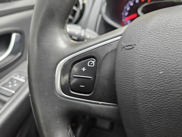 Renault CLIO 0.9 TCe Zen Inclusief Afleveringskosten
