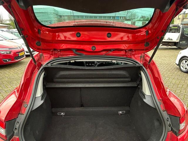 Renault CLIO 0.9 TCe Limited