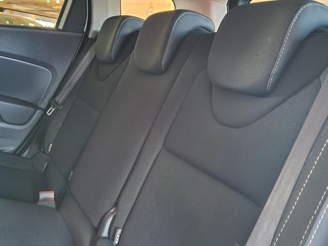 Renault CLIO Estate 0.9 TCe Limited NAVIGATIE | PARKEERSENSOREN ACHTER | LICHTMETALEN VELGEN