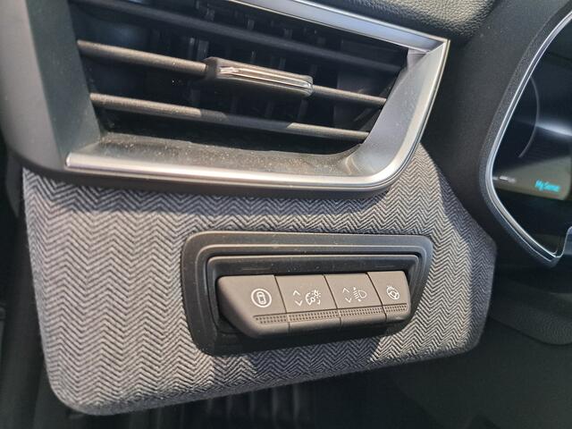 Renault CLIO 1.6 E-Tech Full Hybrid 145 techno | 17" LM velgen | Navigatie | Climat Control | BOSE | |ACTIE + VOORRAAD + SNEL RIJDEN ! |