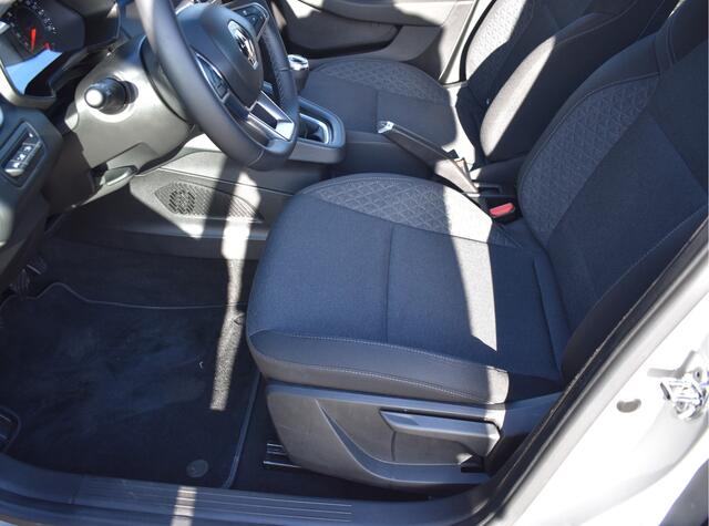 Renault CLIO 1.0 TCe 90 Equilibre / Navigatie / Dab / Lane Assist / Sensoren achter / Carplay