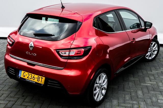 Renault CLIO 0.9 90 PK TCe Intens RIJKLAAR 1 e EIGN Clima I I Navi | PDC V/A | MTLC | Achteruitrijcamera |