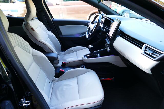 Renault CLIO 1.0 TCe Initiale Paris. BOSE, Leer, Stoelverw, 360 camera, Led Koplampen, Navi