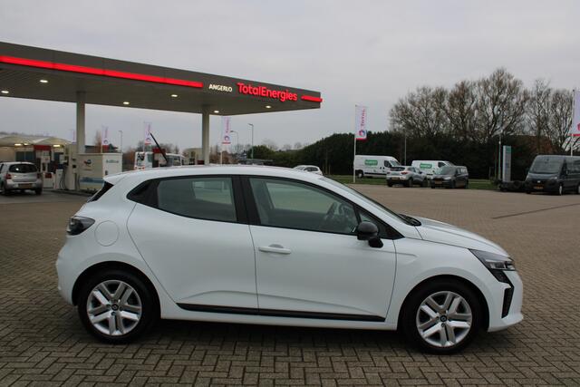 Renault CLIO 1.0 TCe 90pk Evolution - LED - Carplay - DAB - Parkeersensoren - Rijklaar