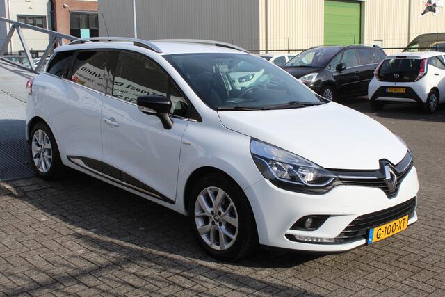 Renault CLIO Estate 0.9 TCe Limited Uniek!!/1e Eigenaar/Navigatie/Cruise control/Keyless entry/Airco/Spraakbediening/Trekhaak/Multifunctioneel stuurwiel/Bass reflex speakers/Elektrische ramen/Elektrisch verstelbare spiegels.