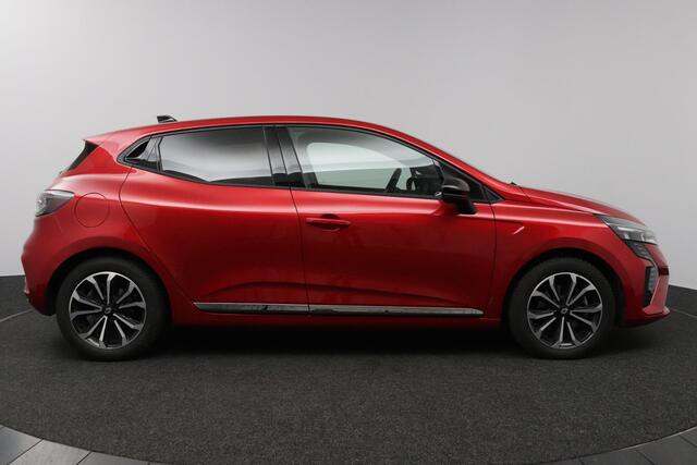 Renault CLIO 1.6 E-Tech Full Hybrid 145 techno