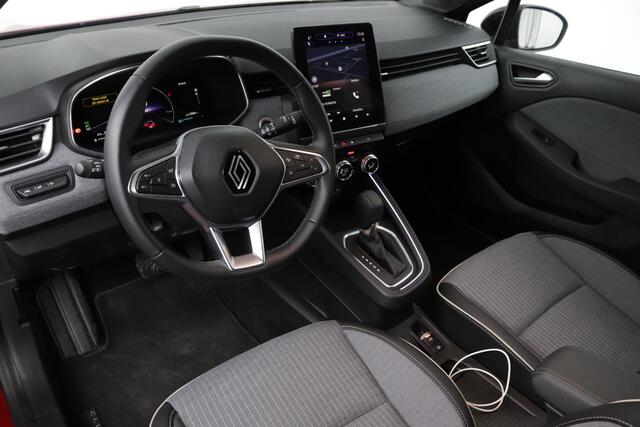 Renault CLIO 1.6 E-Tech Full Hybrid 145 techno