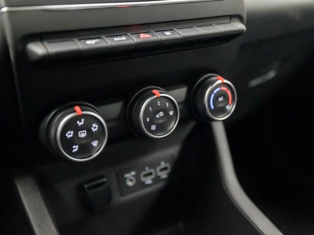 Renault CLIO 1.0 TCe Zen (APPLE CARPLAY, GROOT NAVI, PARKEERSENSOREN, SPORTSTOELEN, CRUISE, LED KOPLAMPEN, NIEUWE APK, NIEUWSTAAT)