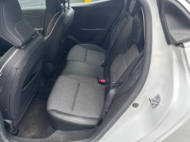 Renault CLIO 1.0 TCe Bi-Fuel Intens | Climate Control | Key-less | Lichtmetaal | DAB | LED | Apple Carplay & Android Auto | Cruise Control |