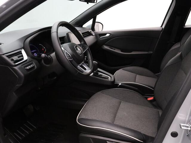 Renault CLIO E-Tech Hybrid 140pk Intens Carplay | Climate | Cruise | Parksens. achter | 16" Velgen
