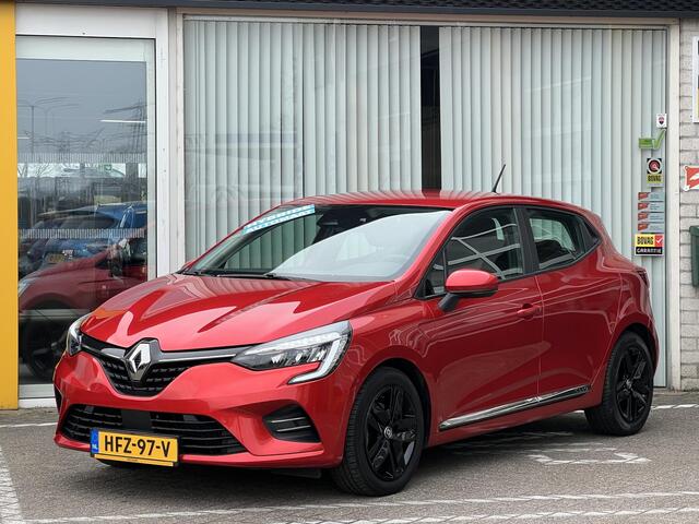 Renault CLIO 1.6 E-Tech Hybrid 140 Zen | Navigatie | Parkeersensoren | DAB | LED | Cruise Control | Apple Carplay & Android Auto