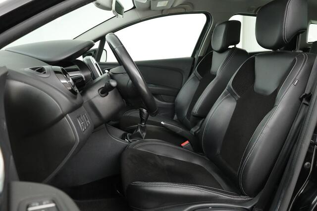 Renault CLIO 0.9 TCe Intens | 1e eigenaar | Camera | Full LED | Keyless | Navigatie | Climate control | Cruise control | Park Assist | Bluetooth