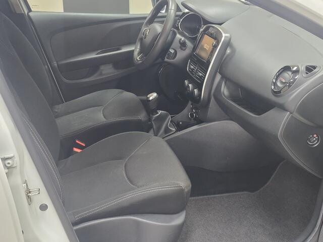 Renault CLIO Estate 0.9 TCe Zen/ Facelift!/ DAB+/ Navi/ Airco/ Cruise/ Elek. pakket/ Isofix/ Bluetooth/ Multi. Stuur/ Chroom/ PDC/ LED Dagrijverl./ Dakrails.