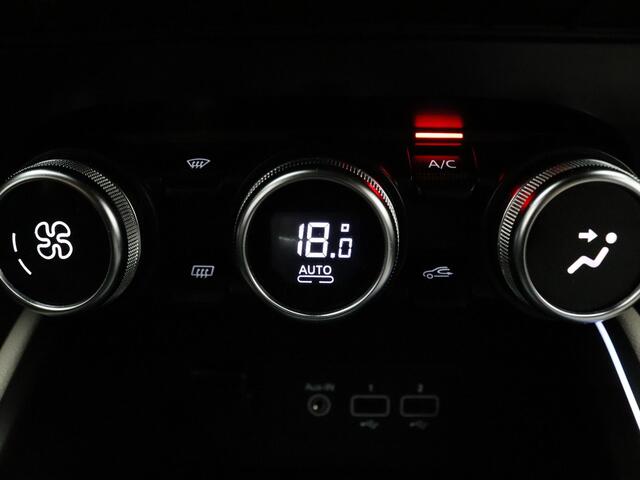 Renault CLIO E-Tech Hybrid 140 Initiale Paris Camera | Adapt. Cruise | Leder | Navi | Parksens. v+a | Stoel-/stuurverw.