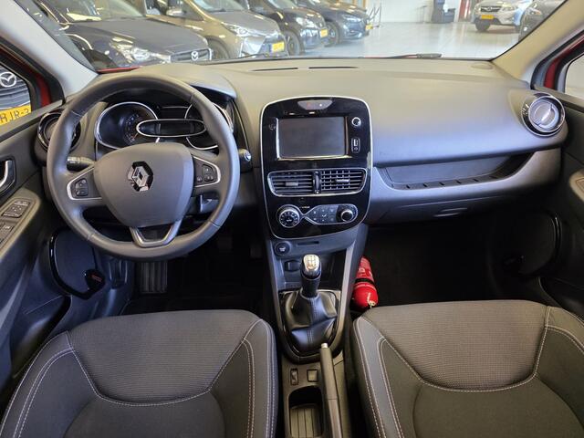 Renault CLIO Estate 0.9 TCe Intens CARPLAY - NAVI - TREKHAAK - PDC