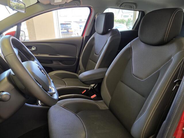 Renault CLIO Estate 0.9 TCe Intens CARPLAY - NAVI - TREKHAAK - PDC