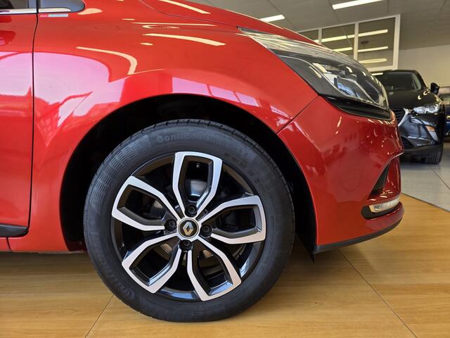 Renault CLIO Estate 0.9 TCe Intens CARPLAY - NAVI - TREKHAAK - PDC