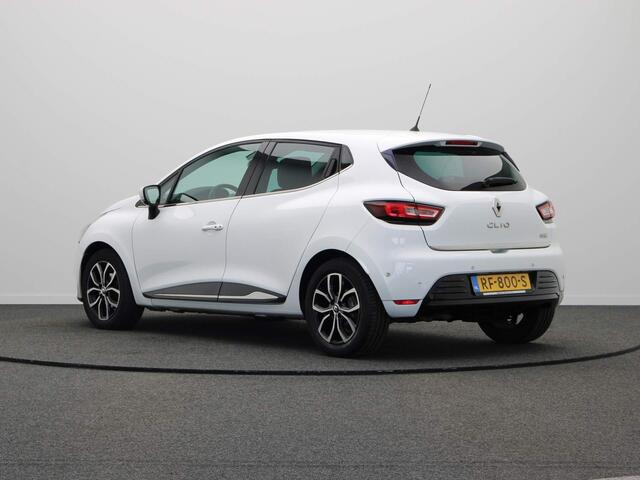 Renault CLIO TCe 90PK Intens | Achteruitrijcamera | Keyless Entry | Half Leer | Stoelverwarming | Navigatie |
