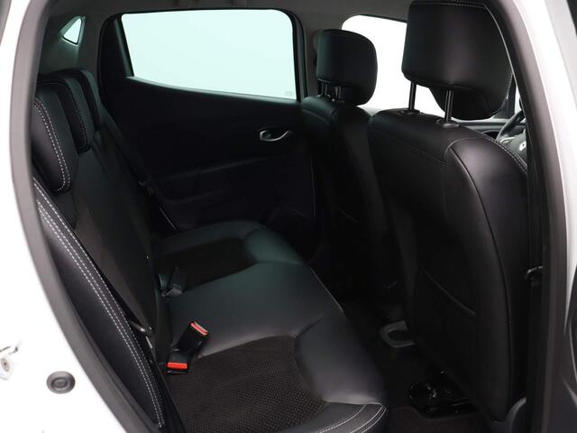 Renault CLIO TCe 90PK Intens | Achteruitrijcamera | Keyless Entry | Half Leer | Stoelverwarming | Navigatie |