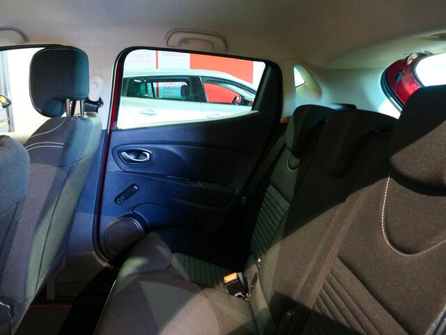 Renault CLIO 0.9 TCe Limited - Navi, sensor achter, cruise, DAB