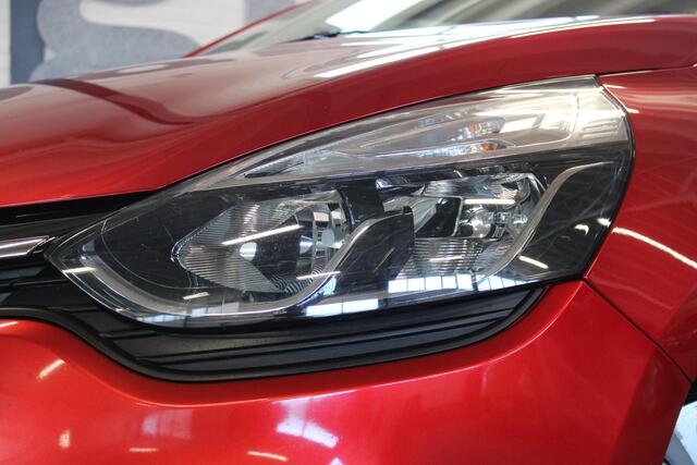 Renault CLIO 0.9 TCe Zen | Incl. 12 maanden garantie | 100% onderhouden | Cruise control | Airco | DAB radio | Bluetooth | Navigatie |