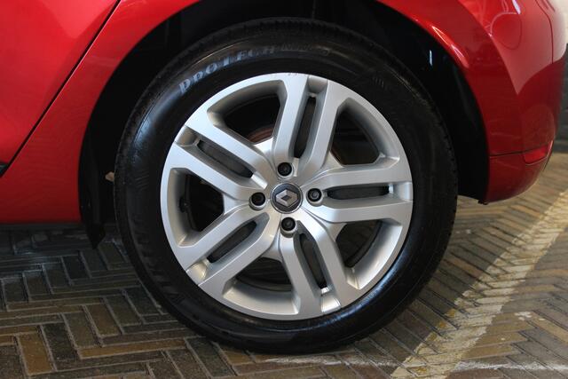 Renault CLIO 0.9 TCe Zen | Incl. 12 maanden garantie | 100% onderhouden | Cruise control | Airco | DAB radio | Bluetooth | Navigatie |