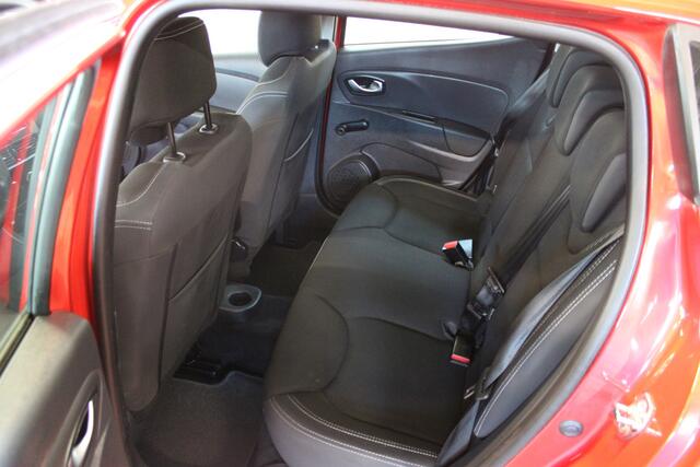 Renault CLIO 0.9 TCe Zen | Incl. 12 maanden garantie | 100% onderhouden | Cruise control | Airco | DAB radio | Bluetooth | Navigatie |