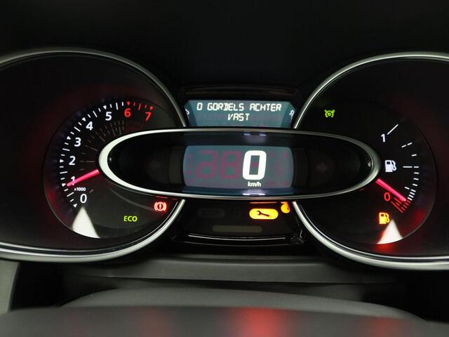 Renault CLIO Estate TCe 90 Limited | Medianav | Airco | Lichtmetalen velgen | Parkeersensoren achter | Omlijsting ramen in Chrome | Renault Handsfree card | Metaalkleur |