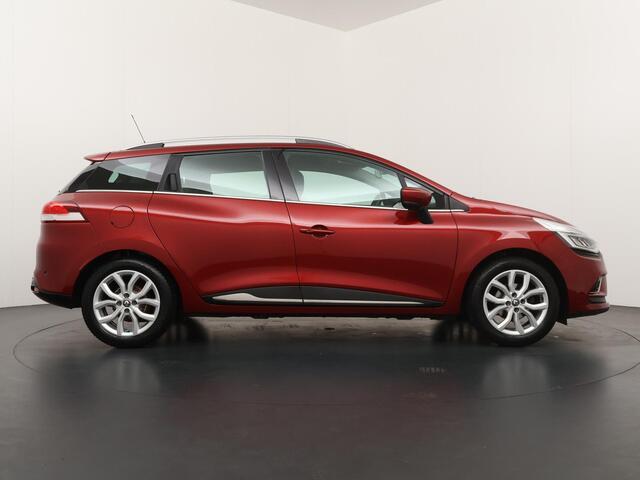 Renault CLIO Estate 1.2 120pk TCe Intens | Trekhaak | Achteruitrijcamera | Parkeersensoren V+A | Navigatie |