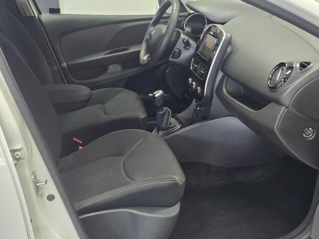 Renault CLIO Estate 0.9 TCe Zen/ Trekhaak!/ Apple+Android/ DAB+/ LED Dagrijverl./ Airco/ Navi/ Cruise/ Bluetooth/ Multi.Stuur/ Elek.Pakket/ Isofix/ PDC Achter.