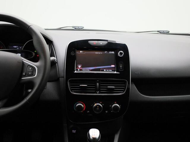 Renault CLIO Estate 0.9 TCe 90pk Limited | Navigatie | Parkeersensoren | Apple Carplay | Keyless Entry | Cruise Control | Airconditioning