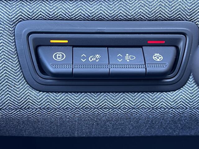 Renault CLIO 1.0 TCe 90 GPF techno / Navigatie / Camera / Draadloos Apple Carplay & Android Auto / Climate Control / Stuur- en stoelverwarming /