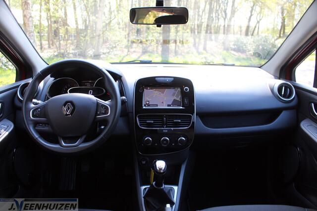 Renault CLIO Estate 0.9 TCe Limited | 2016 | Navi | Cruise |