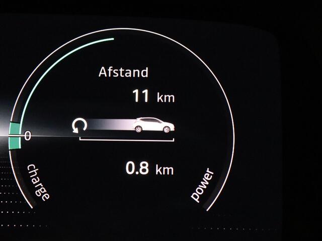 Renault CLIO STAM Limité 75 E-Tech full hybrid 145pk #31 van 75 Adapt. cruise | 360° Camera | Bose | Leder | Stoel-/stuurverwarming