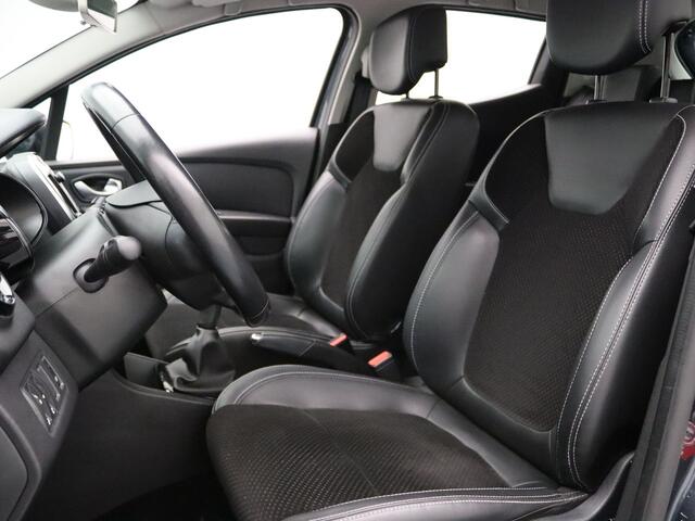 Renault CLIO TCe 90pk Intens Cruise | Climate | Navi | Parkeersens. achter | 16" Velgen
