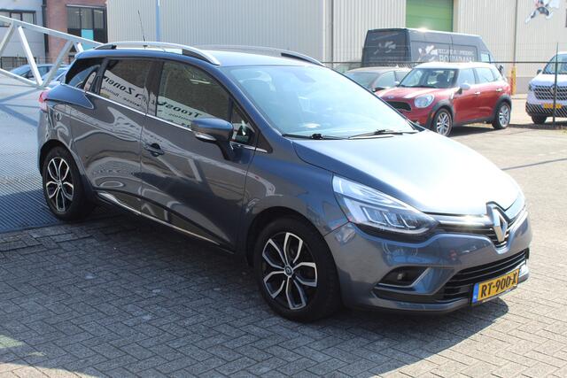 Renault CLIO Estate 0.9 TCe Intens Navigatie/Parkeersensoren/Airco/Cruise control/Keyless/Bluetooth/DAB/Multifunctioneel stuurwiel/Spraakbediening/16'' Lichtmetalen velgen/Elektrisch verstelbare spiegels/Elektrische ramen.