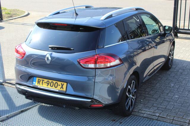 Renault CLIO Estate 0.9 TCe Intens Navigatie/Parkeersensoren/Airco/Cruise control/Keyless/Bluetooth/DAB/Multifunctioneel stuurwiel/Spraakbediening/16'' Lichtmetalen velgen/Elektrisch verstelbare spiegels/Elektrische ramen.