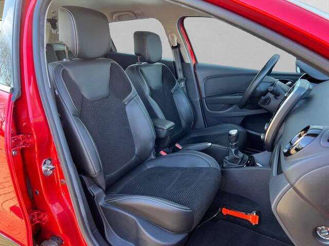 Renault CLIO Estate 1.2 TCe Intens NAVI / ECC / 1E EIGENAAR
